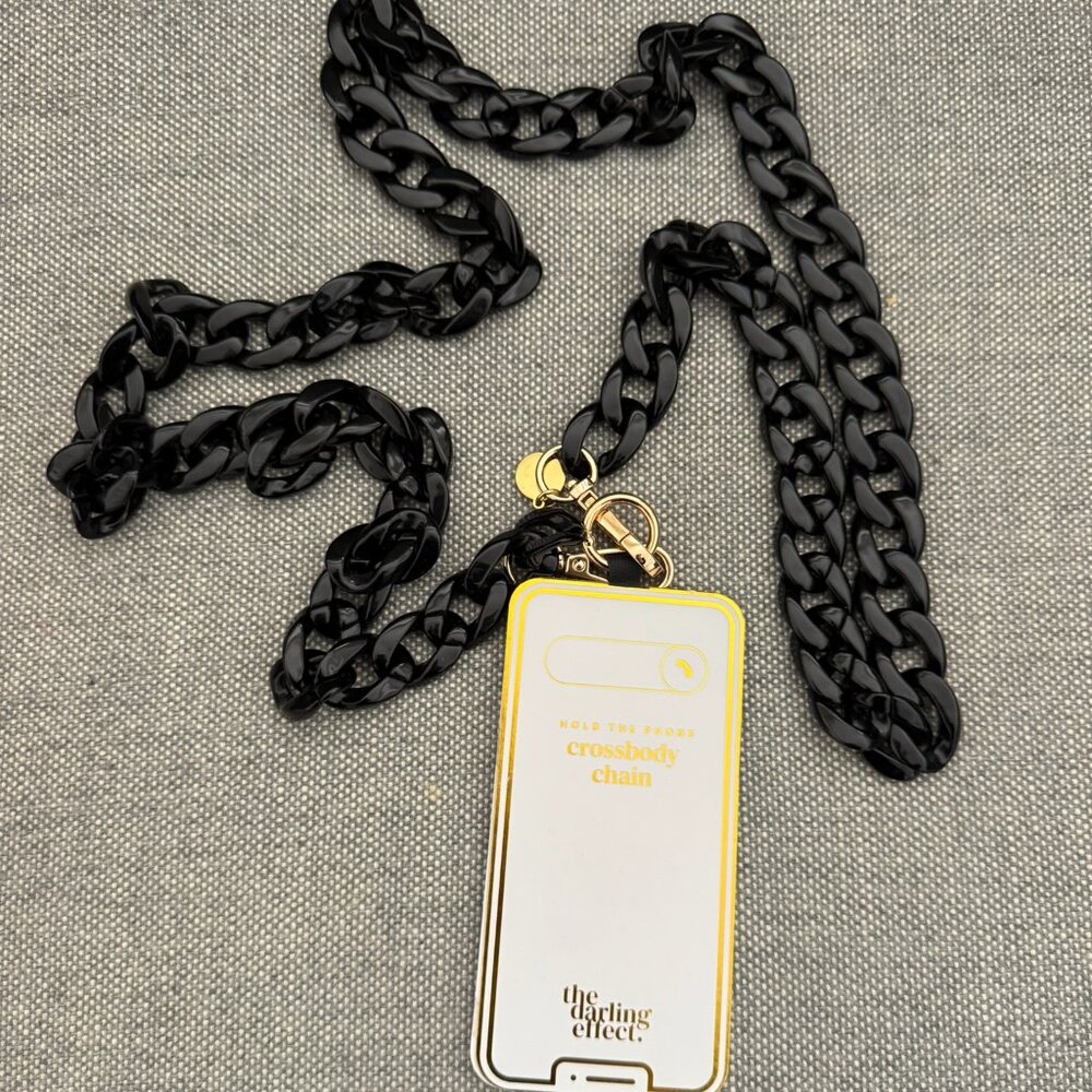 NWT Hold the Phone Crossbody Chain